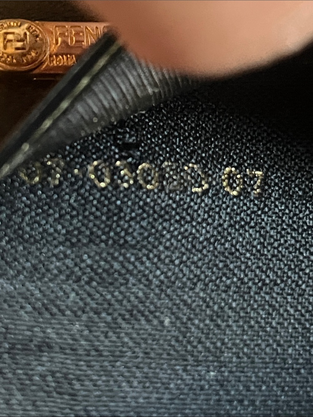 FENDI Vintage Striped Logo Wallet in Nero - Picture 11 of 11